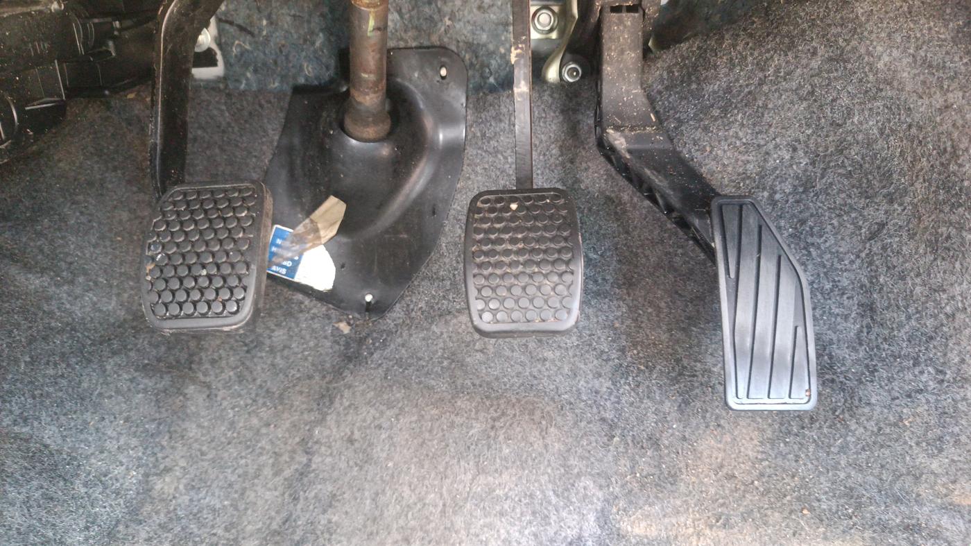 2021 Maruti Alto VXI, Petrol, Manual, 43,670 km, Pedals