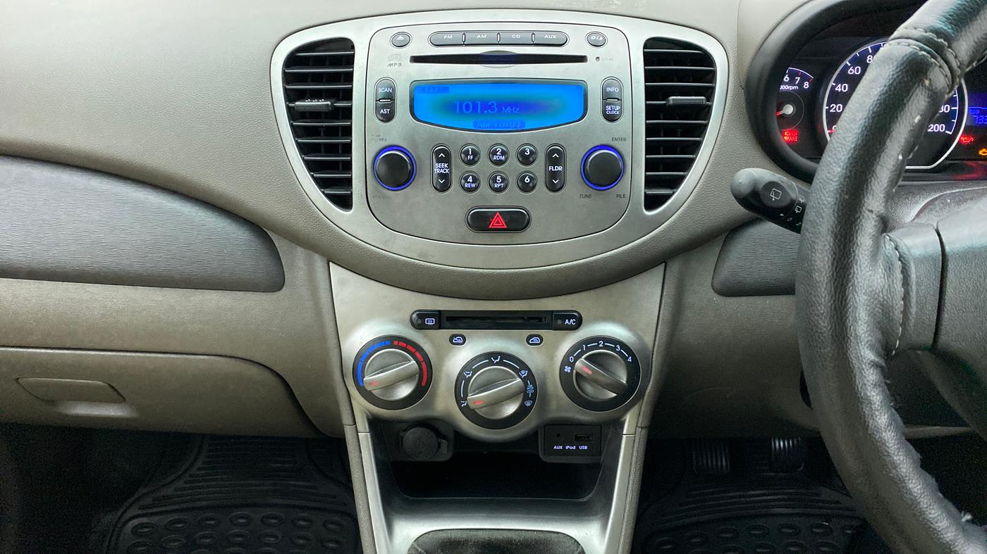 2012 Hyundai i10 SPORTZ 1.2, Petrol, Manual, 73,424 km, Air Conditioner