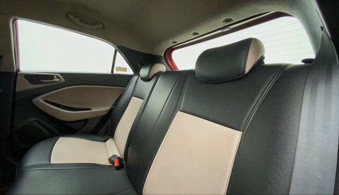 2016 Hyundai Elite i20 ASTA 1.2, Petrol, Manual, 71,779 km, Right Side Rear Door Cabin