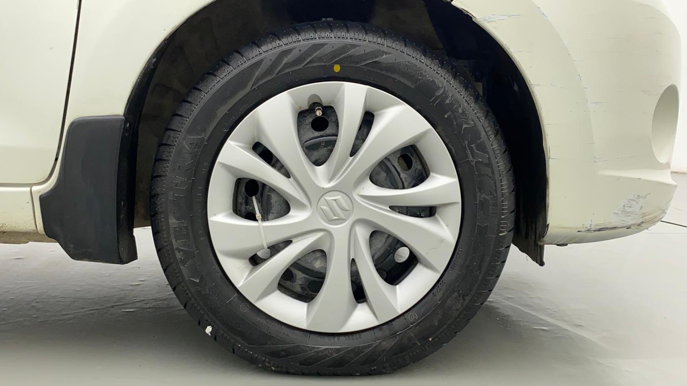 2015 Maruti Celerio VXI AMT, Petrol, Automatic, 63,631 km, Right Front Wheel
