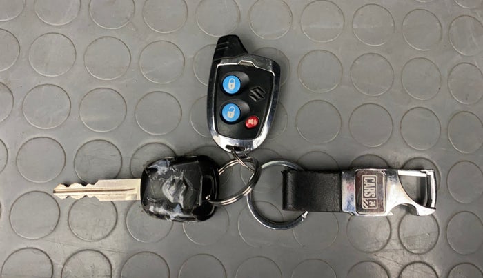 2015 Maruti Alto 800 LXI, Petrol, Manual, 23,155 km, Key Close Up