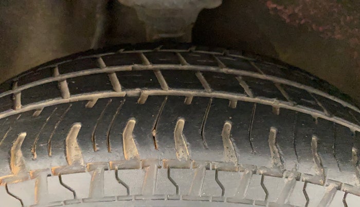 2015 Maruti Alto 800 LXI, Petrol, Manual, 23,155 km, Right Front Tyre Tread