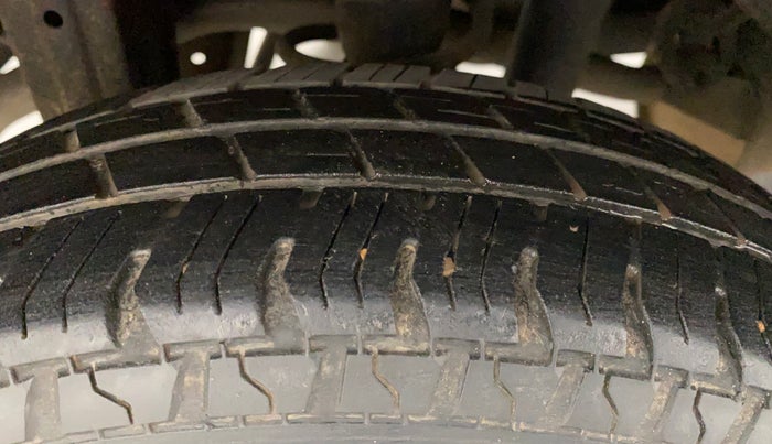2015 Maruti Alto 800 LXI, Petrol, Manual, 23,155 km, Right Rear Tyre Tread