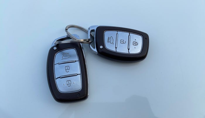 2018 Hyundai Creta SX PLUS 1.6 PETROL, Petrol, Manual, 51,943 km, Key Close Up