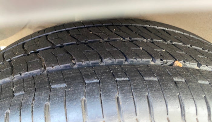 2018 Hyundai Creta SX PLUS 1.6 PETROL, Petrol, Manual, 51,943 km, Right Rear Tyre Tread