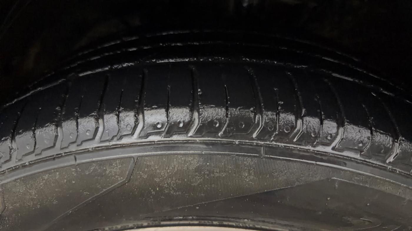 2025 Maruti Baleno ZETA 1.2 AGS, Petrol, Automatic, 19,317 km, Left Front Tyre Tread