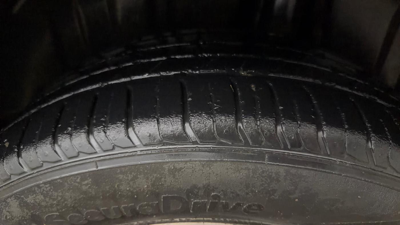 2025 Maruti Baleno ZETA 1.2 AGS, Petrol, Automatic, 19,317 km, Left Rear Tyre Tread