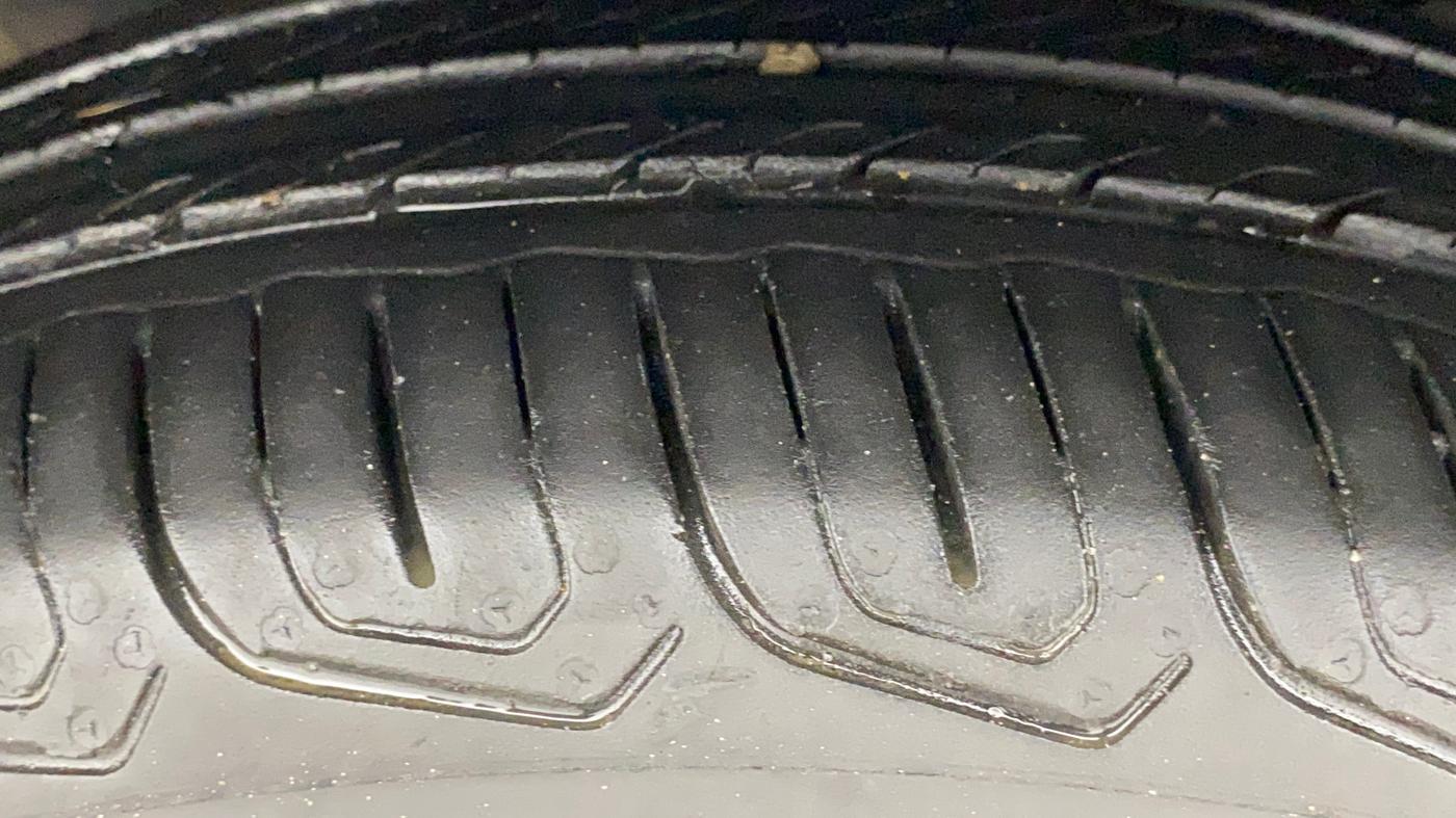 2022 Tata TIGOR XZ PETROL, Petrol, Manual, 17,896 km, Left Front Tyre Tread