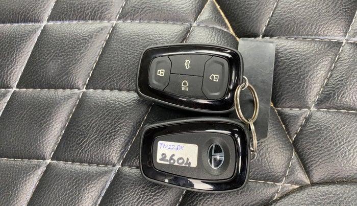 2022 Tata TIGOR XZ PETROL, Petrol, Manual, 17,896 km, Key Close Up