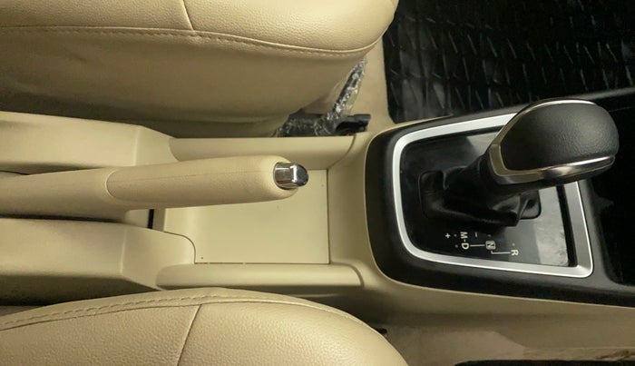 2018 Maruti Dzire VXI AMT, Petrol, Automatic, 26,386 km, Gear Lever