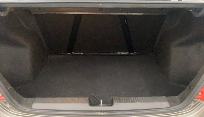 2018 Maruti Dzire VXI AMT, Petrol, Automatic, 26,386 km, Boot Inside