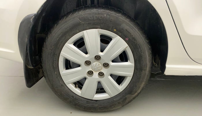 2012 Volkswagen Vento TRENDLINE 1.6, Petrol, Manual, 48,402 km, Right Rear Wheel