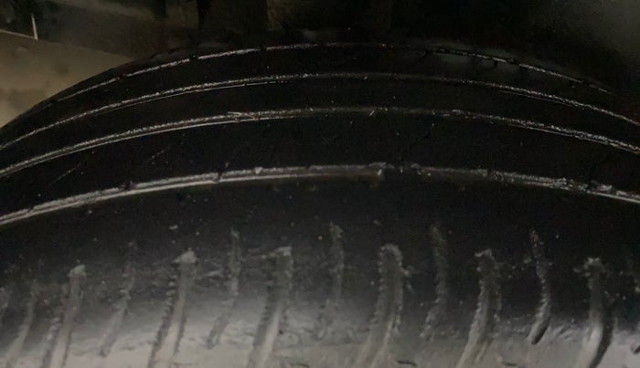 2022 Maruti XL6 ALPHA PLUS MT, Petrol, Manual, 43,138 km, Right Rear Tyre Tread