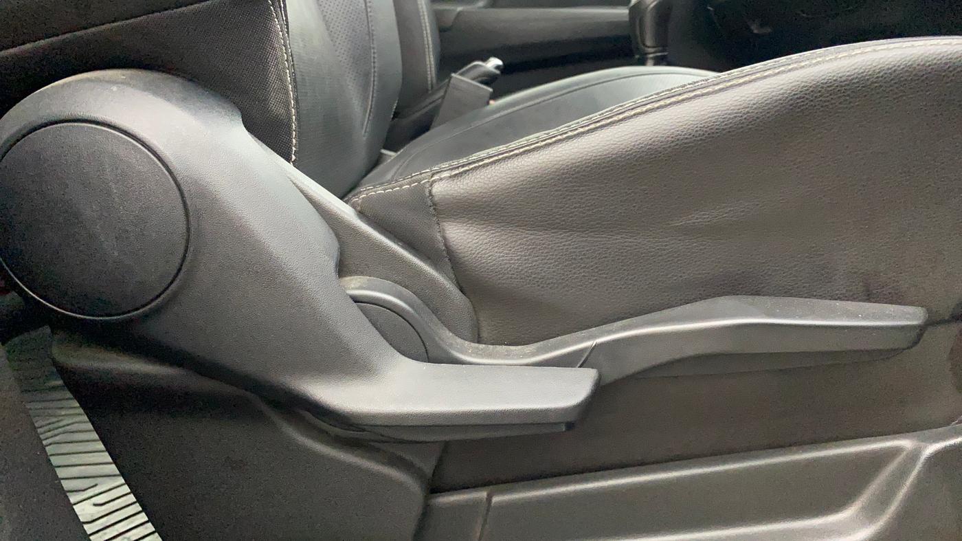 2022 Maruti XL6 ALPHA PLUS MT, Petrol, Manual, 43,138 km, Driver Side Adjustment Panel