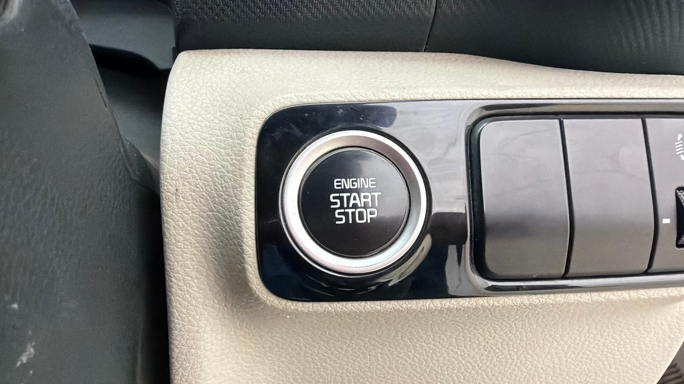 2021 KIA SONET HTX 1.0 IMT, Petrol, Manual, 56,288 km, Keyless Start/ Stop Button