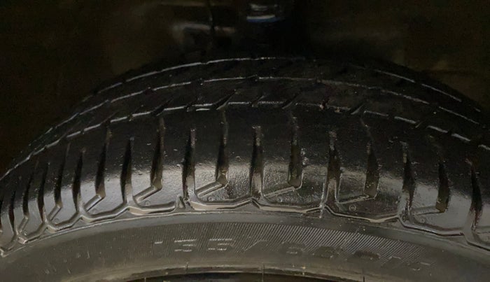 2014 Maruti Wagon R 1.0 VXI, Petrol, Manual, 56,484 km, Right Front Tyre Tread