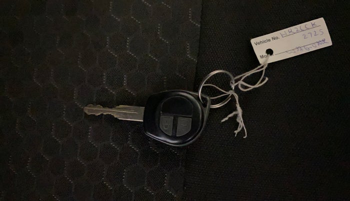 2014 Maruti Wagon R 1.0 VXI, Petrol, Manual, 56,484 km, Key Close Up