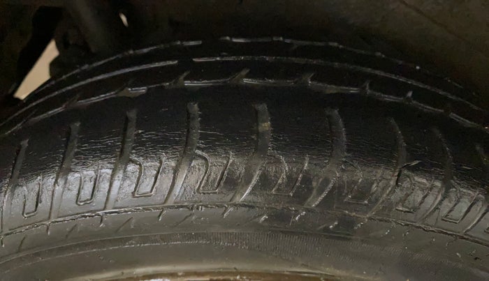 2014 Maruti Wagon R 1.0 VXI, Petrol, Manual, 56,484 km, Right Rear Tyre Tread