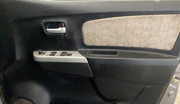 2014 Maruti Wagon R 1.0 VXI, Petrol, Manual, 56,484 km, Driver Side Door Panels Control