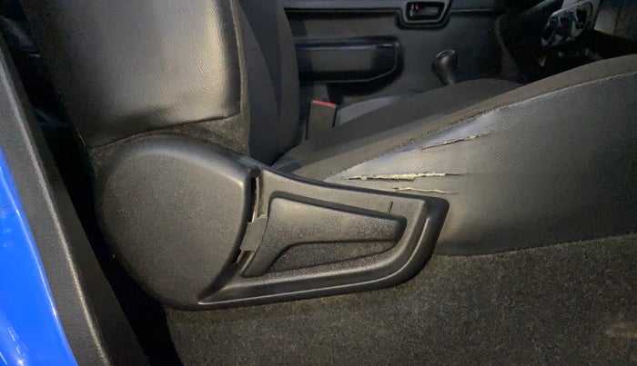 2021 Maruti S PRESSO VXI, Petrol, Manual, 26,385 km, Driver Side Adjustment Panel