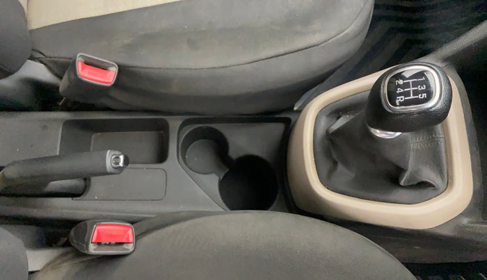 2018 Hyundai Grand i10 SPORTZ 1.2 KAPPA VTVT, Petrol, Manual, 26,306 km, Gear Lever