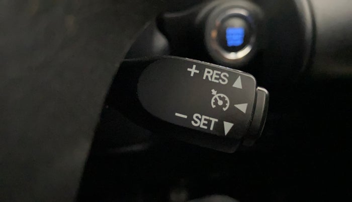 2022 Toyota Innova Crysta 2.7 ZX AT 7 STR, Petrol, Automatic, 10,460 km, Adaptive Cruise Control