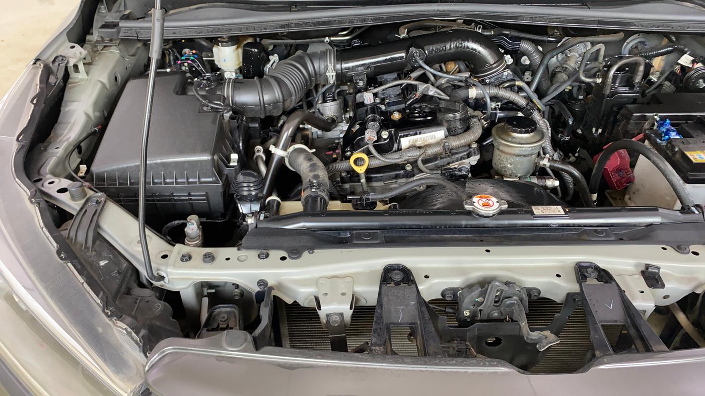 2022 Toyota Innova Crysta 2.7 ZX AT 7 STR, Petrol, Automatic, 10,460 km, Engine View - Right