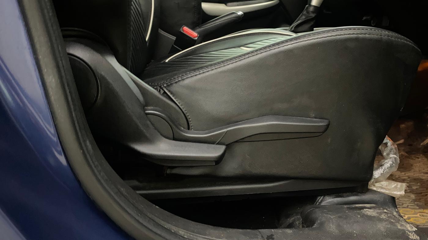 2018 Maruti Baleno ALPHA CVT PETROL 1.2, Petrol, Automatic, 39,453 km, Driver Side Adjustment Panel