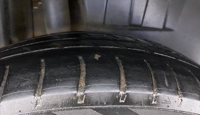 2020 Maruti Dzire VXI, Petrol, Manual, 40,961 km, Right Rear Tyre Tread