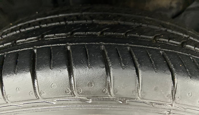 2020 KIA SELTOS HTK 1.5 PETROL, Petrol, Manual, 11,230 km, Right Front Tyre Tread