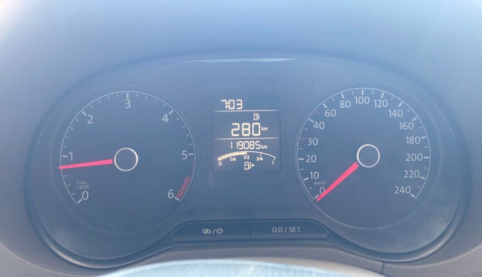 2016 Volkswagen Vento HIGHLINE DIESEL 1.5, Diesel, Manual, 1,19,043 km, Odometer Image