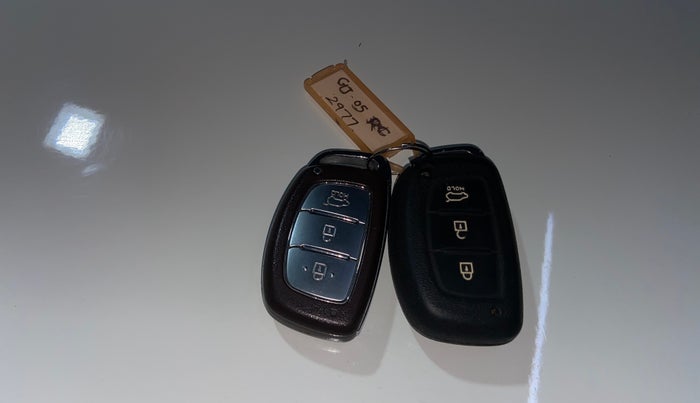 2017 Hyundai Creta SX PLUS AT 1.6 DIESEL, Diesel, Automatic, 92,929 km, Key Close Up