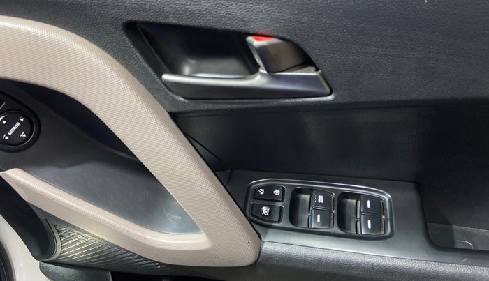 2017 Hyundai Creta SX PLUS AT 1.6 DIESEL, Diesel, Automatic, 92,929 km, Driver Side Door Panels Control