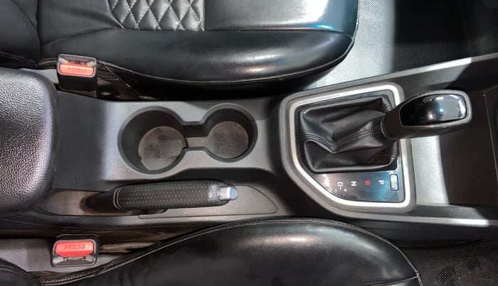 2017 Hyundai Creta SX PLUS AT 1.6 DIESEL, Diesel, Automatic, 92,929 km, Gear Lever