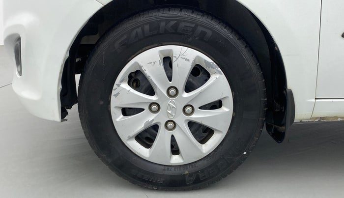 2012 Hyundai i10 MAGNA 1.2, CNG, Manual, 32,985 km, Left Front Wheel