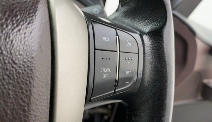 2014 Mahindra XUV500 W8, Diesel, Manual, 91,361 km, Adaptive Cruise Control