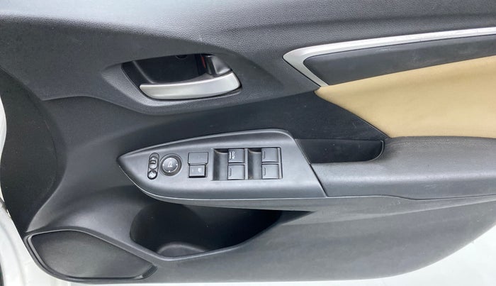 2016 Honda Jazz 1.2 V AT, Petrol, Automatic, 24,610 km, Driver Side Door Panels Control