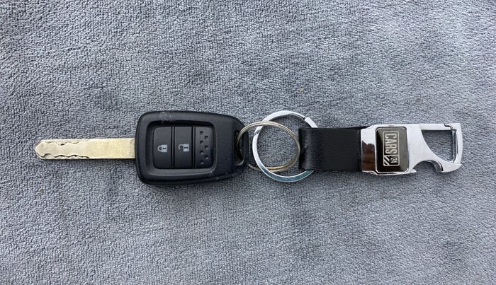 2016 Honda Jazz 1.2 V AT, Petrol, Automatic, 24,610 km, Key Close Up