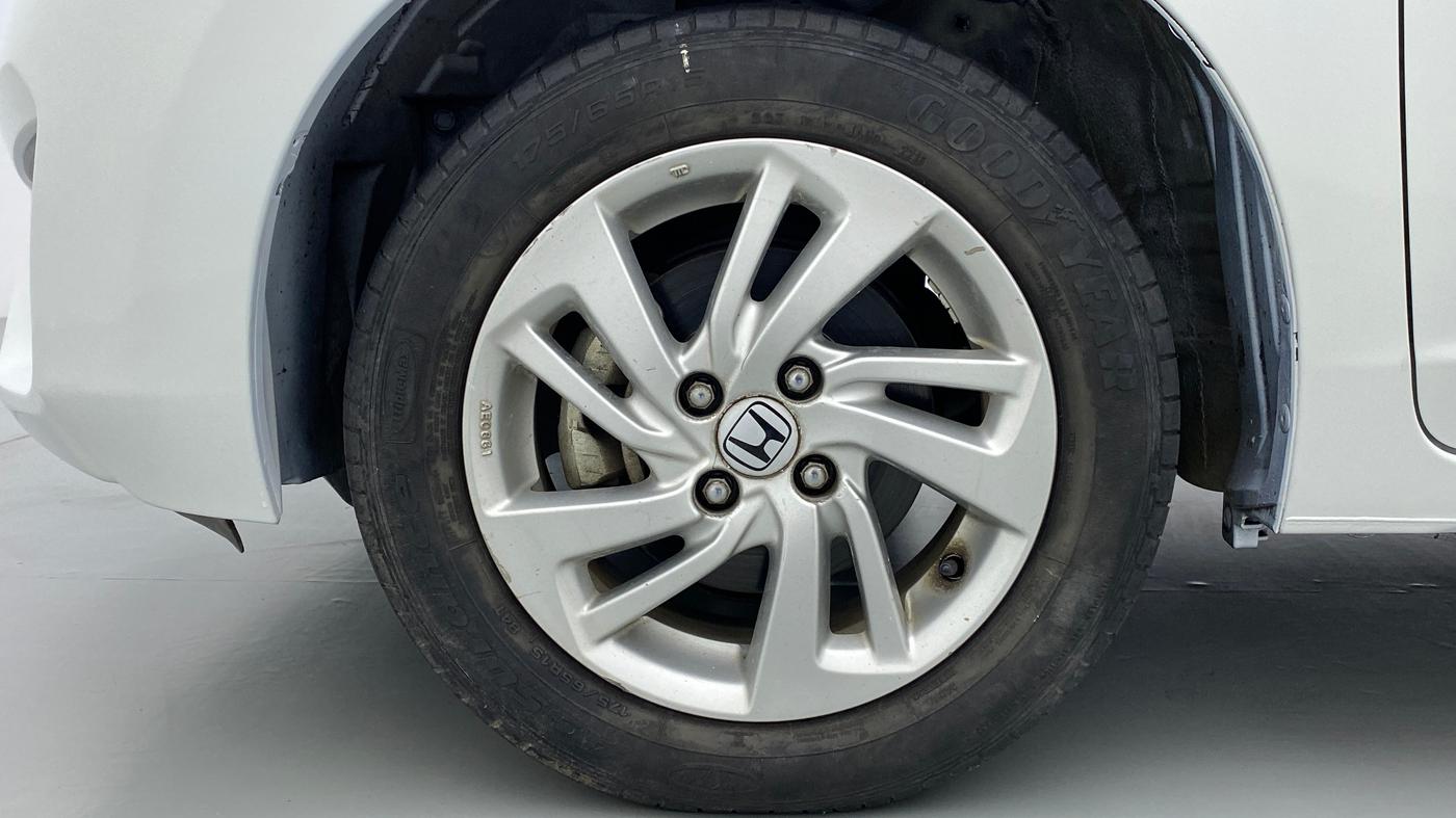 2016 Honda Jazz 1.2 V AT, Petrol, Automatic, 24,610 km, Left Front Wheel