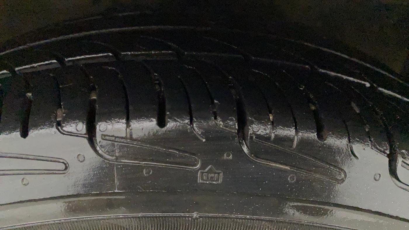 2016 Maruti Celerio ZXI, Petrol, Manual, 85,363 km, Right Front Tyre Tread