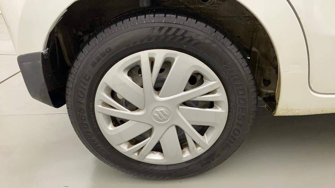 2016 Maruti Celerio ZXI, Petrol, Manual, 85,363 km, Right Rear Wheel