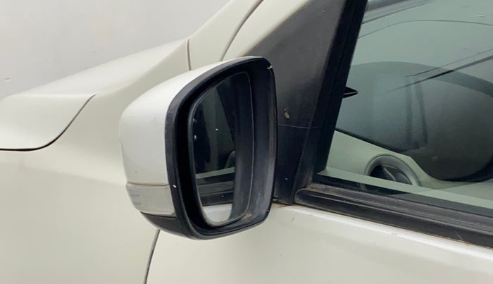 2016 Maruti Celerio ZXI, Petrol, Manual, 85,363 km, Left rear-view mirror - Folding motor not working