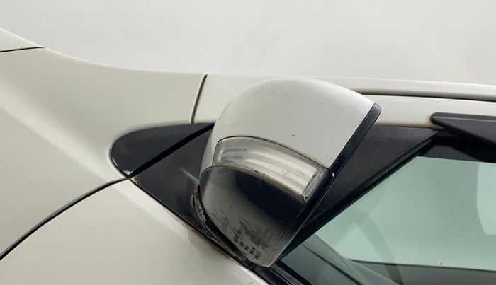 2016 Maruti Celerio ZXI, Petrol, Manual, 85,363 km, Left rear-view mirror - Cover has minor damage