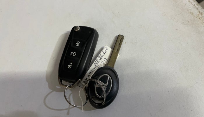 2021 Tata Tiago XZA PLUS PETROL, Petrol, Automatic, 16,999 km, Key Close Up