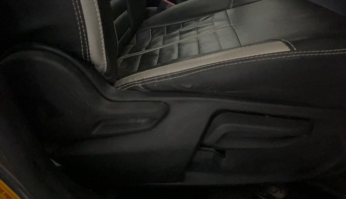 2021 Tata Tiago XZA PLUS PETROL, Petrol, Automatic, 16,999 km, Driver Side Adjustment Panel
