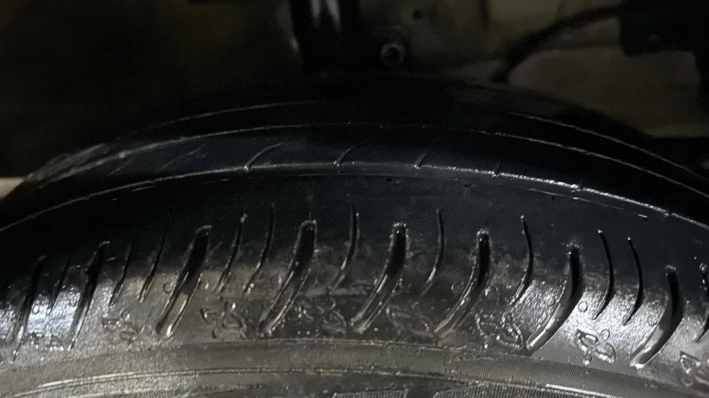 2023 Maruti XL6 ZETA CNG, CNG, Manual, 48,374 km, Right Front Tyre Tread