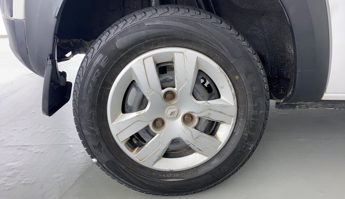 2017 Renault Kwid RXT, Petrol, Manual, 40,785 km, Right Rear Wheel