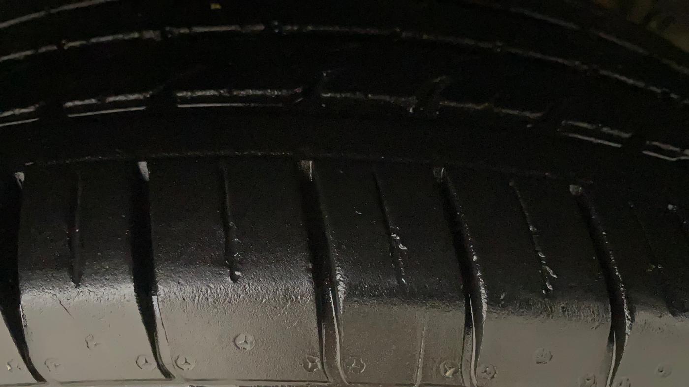 2020 MG HECTOR SHARP HYBRID 1.5 PETROL, Petrol, Manual, 51,186 km, Right Front Tyre Tread