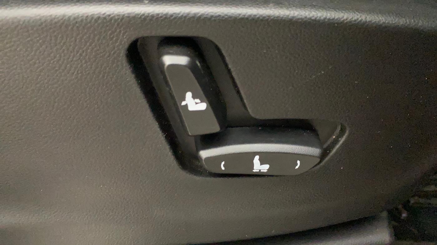 2020 MG HECTOR SHARP HYBRID 1.5 PETROL, Petrol, Manual, 51,186 km, Driver Side Adjustment Panel
