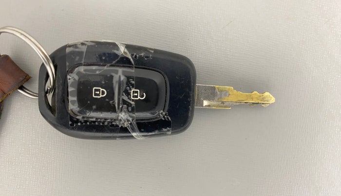 2021 Datsun Redi Go T, Petrol, Manual, 74,313 km, Key Close Up